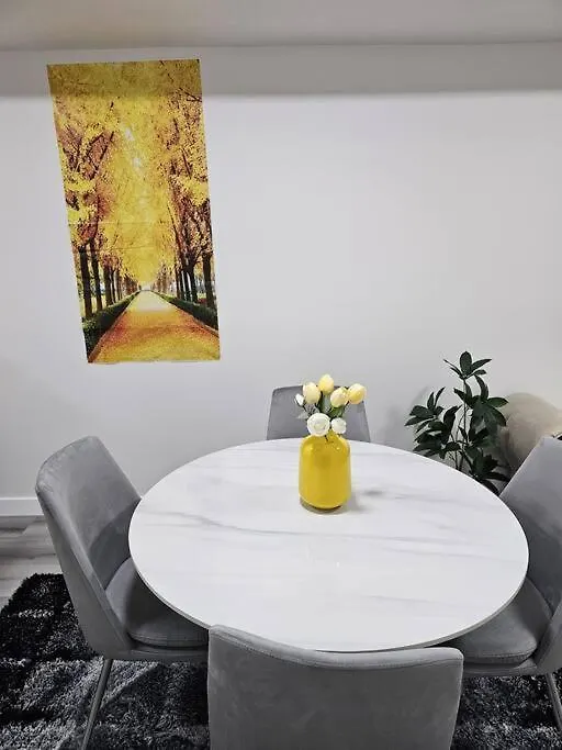 Comfort Guest Suite Ne Calgary - Near Airport Daire